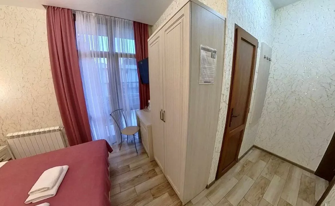 Стандарт двухместный. Гостевой дом «ГРИФ». Адлер