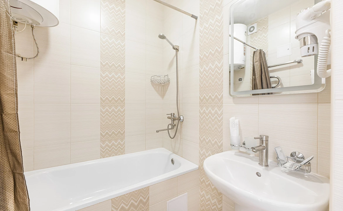 Апартаменты «Люкс» с видом на море. Отель "Alfa Summer". Анапа