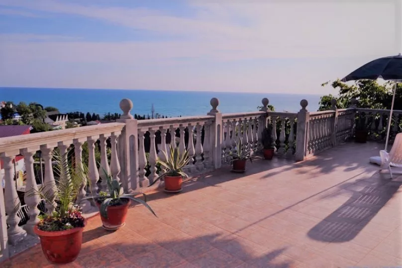 . Гостевой дом "У Роберта". Лоо