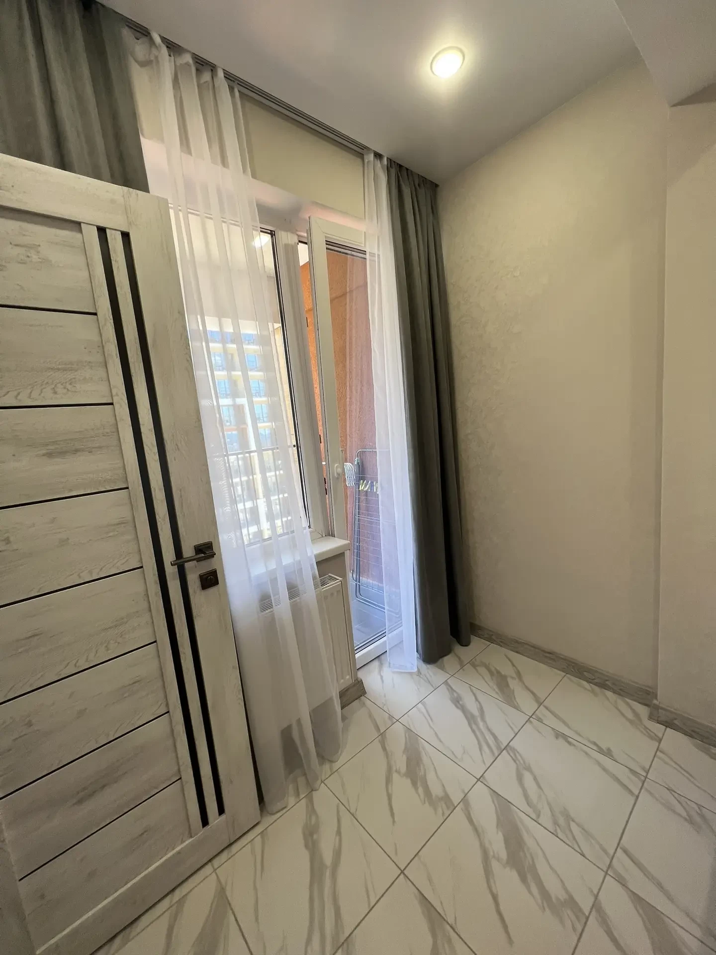 . Квартира в многоквартирном доме Апартаменты у моря с отдельной спальней. Дагомыс