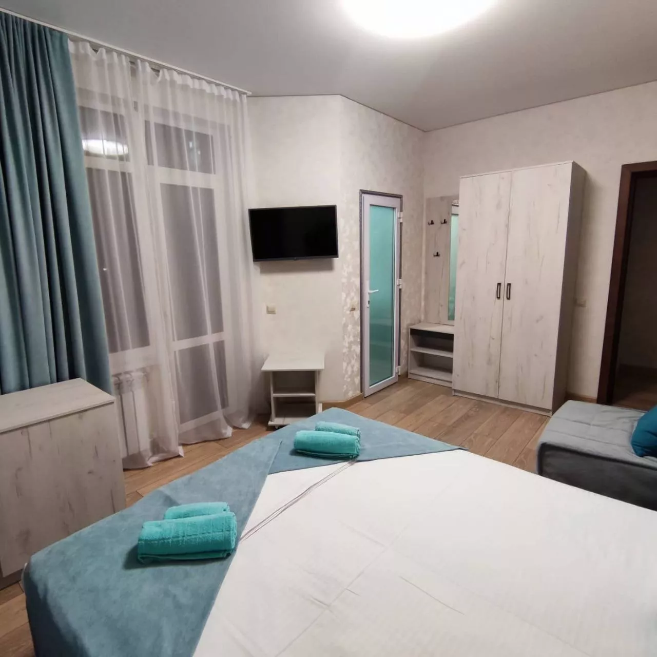 . Гостевой дом Villoo Bosco - Лоо. Лоо