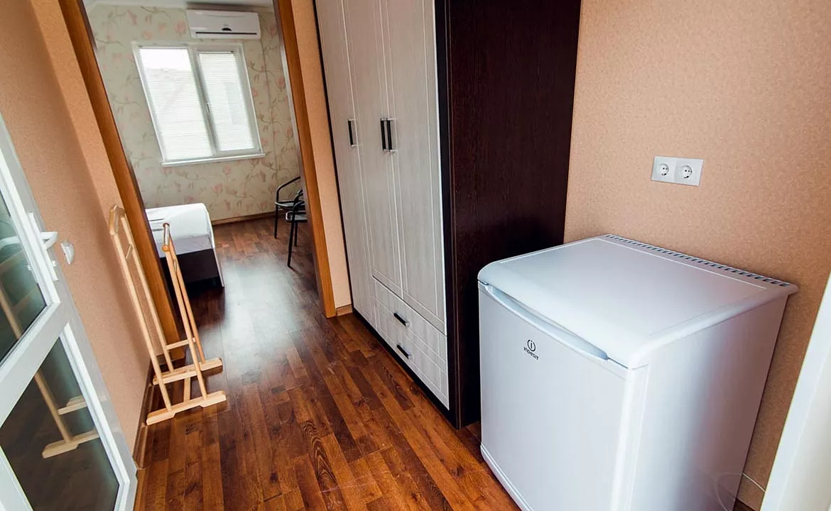 Стандарт. Отель Островок. Феодосия