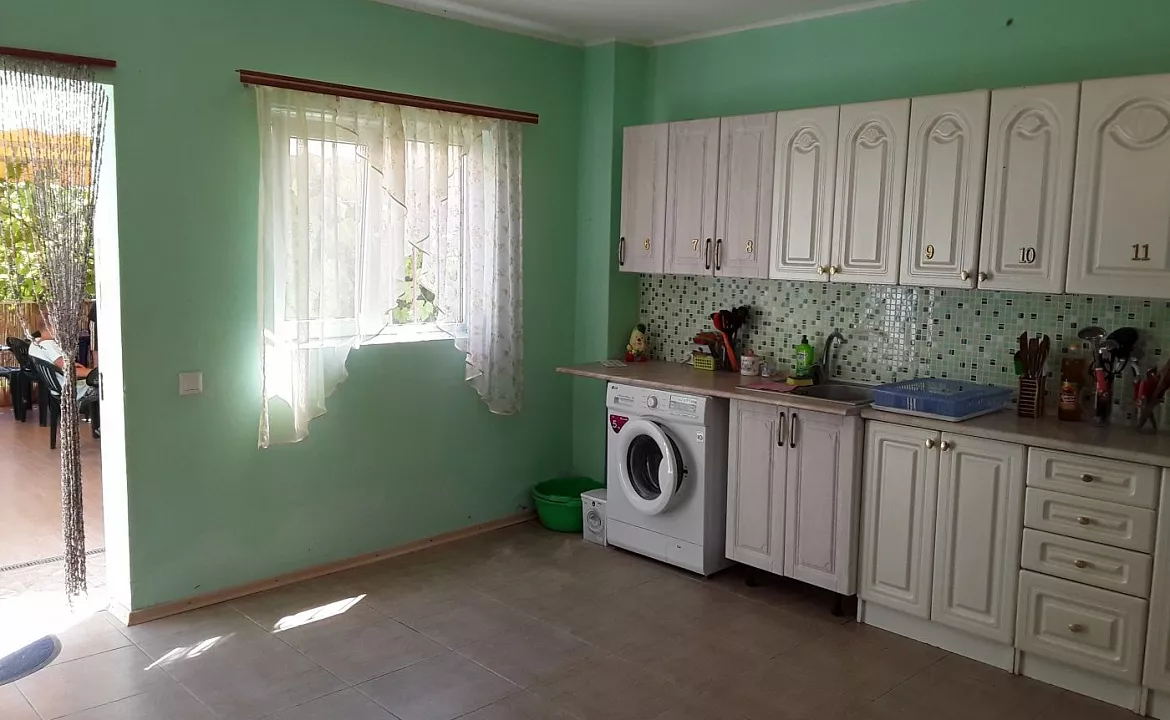 Общая кухня. Гостевой дом Орловка. Севастополь Общая кухня. Гостевой дом Орловка. Севастополь