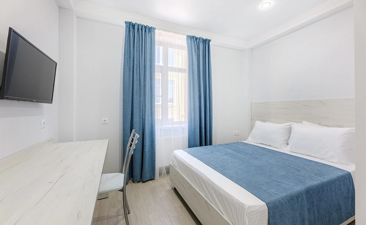 стандарт дабл эконом. Отель отель Авис. Криница