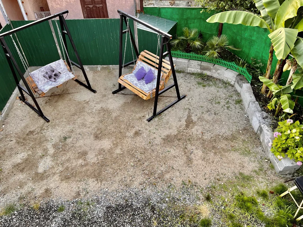 . Гостевой дом Леон. Вардане