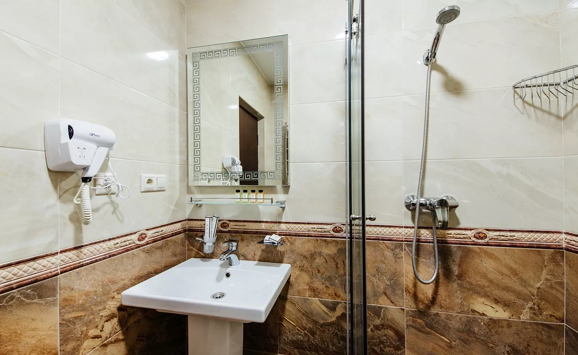 Полулюкс с балконом. Отель "Атлант". Лазаревское Полулюкс с балконом. Отель "Атлант". Лазаревское