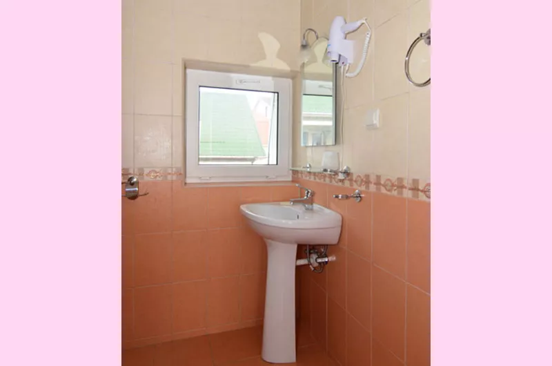 3-местный 1-комнатный номер. Гостевой дом "Альяна". Судак