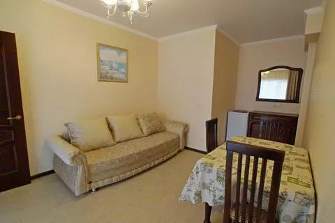 Двухкомнатные апартаменты № 13 (для 2−6 человек). Гостевой дом «Солнечный Утриш». Большой Утриш