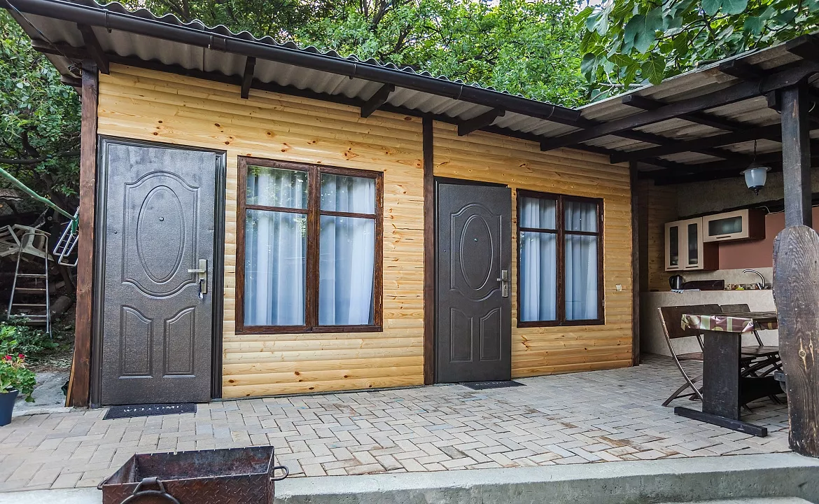 Семейное бунгало. Гостевой дом Пролетарская 12. Гурзуф