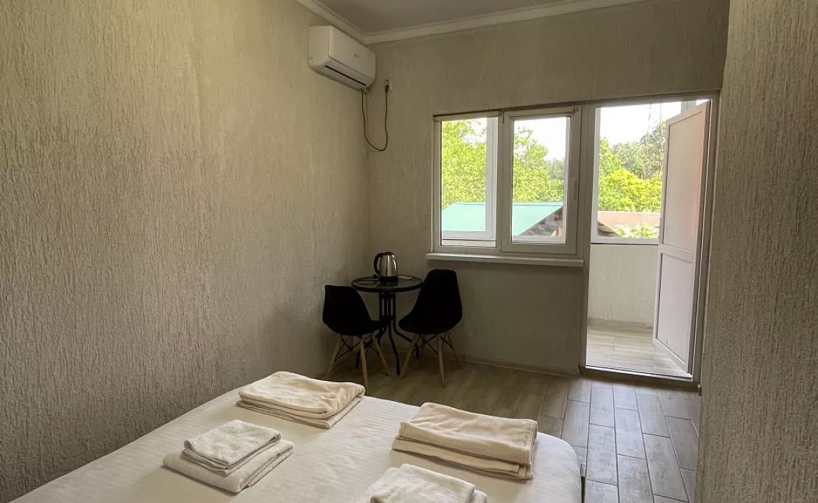 Стандарт с совместной кроватью. Гостевой дом "Алхыд". Пицунда