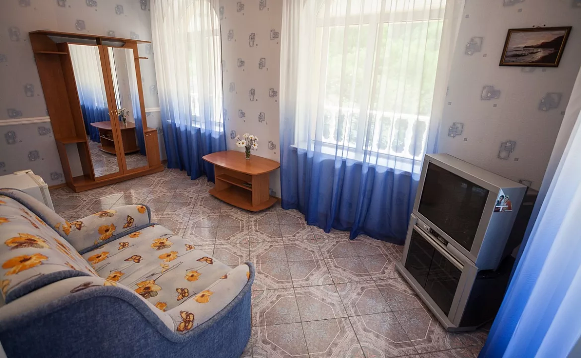 Номера категории ЛЮКС. Отель «Мангуп Кале» . Куйбышево