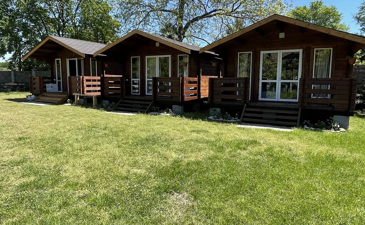 3 коттеджа . Коттедж Морской Бриз. Сухум