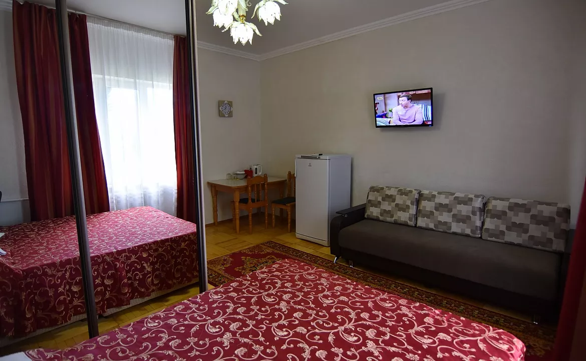 Трёх местный номер . Частный гостевой дом Инжир. Геленджик