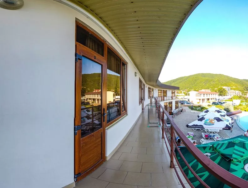 . Отель "Морской Клуб"!. Небуг