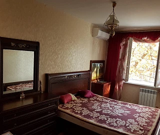 3-комн квартира под ключ. Квартира в многоквартирном доме Посуточно 3-комн квартира в Крыму г. Алуште. 