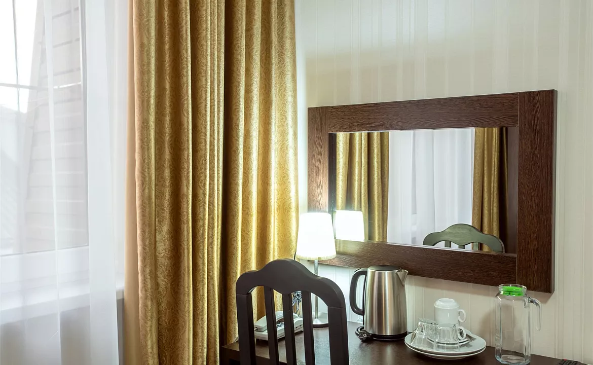 Стандарт с двуспальной кроватью. Отель «Фаворит». Геленджик