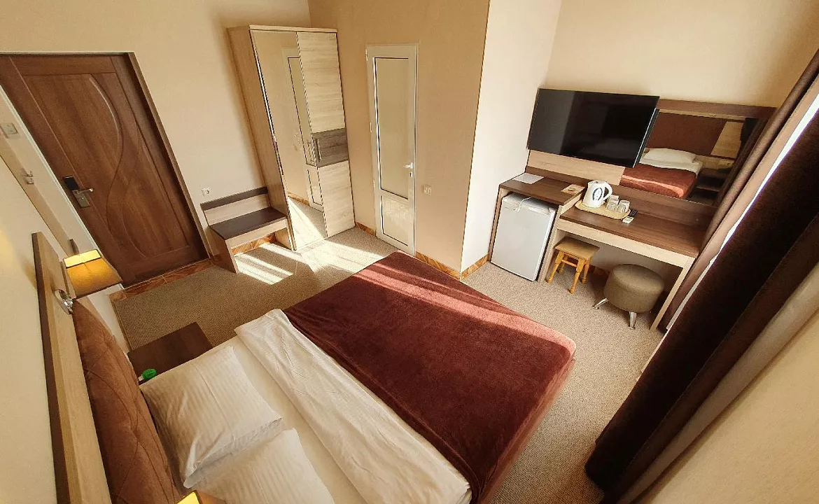 2-х местный стандарт. Отель Золотой **. Саки