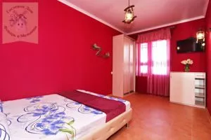 Двухместный номер на 1 этаже. Гостевой дом "Фонарь и Мельница". Береговое