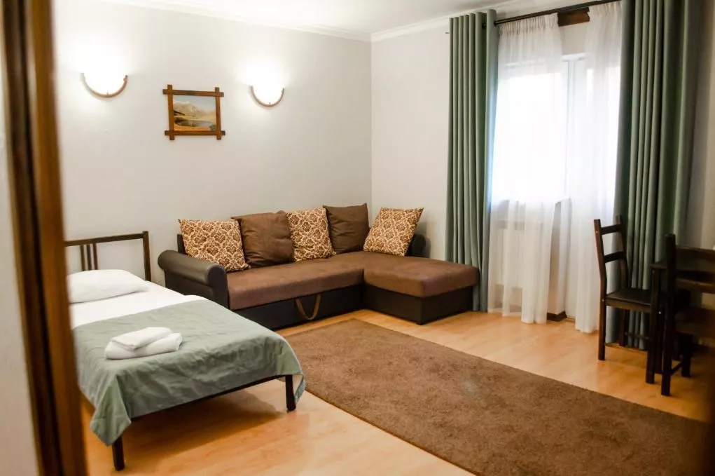 . Отель Отель Альпийский двор. Красная Поляна