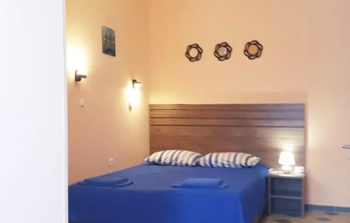 СЕМЕЙНАЯ СТУДИЯ (4+1). Отель "Юрзуф". Гурзуф СЕМЕЙНАЯ СТУДИЯ (4+1). Отель "Юрзуф". Гурзуф