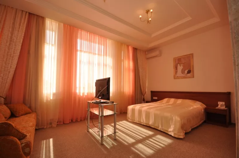 Номер Полулюкс. Гостиница Консоль-Спорт НИКИТА. Никита