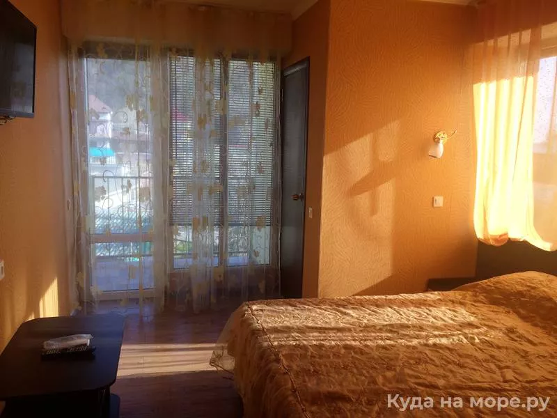 Студия на горы (2 этаж). Гостевой дом Алиса - Солоники. Солоники Студия на горы (2 этаж). Гостевой дом Алиса - Солоники. Солоники