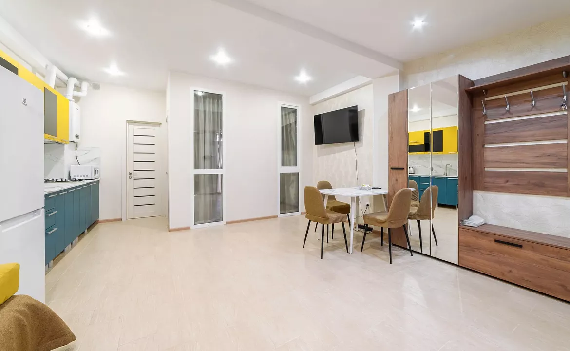 Deluxe Apartment ЖК Санни Хилл с собственным двориком. Апартаменты Deluxe ЖК Санни Хилл. Адлер