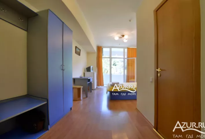 Малый с видом на парк. Гостиница Адмирал Ялта. Ялта