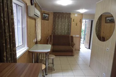 Четырехместный номер с доп. местом (№ 1А). Гостевой дом "Куропатка". Гурзуф