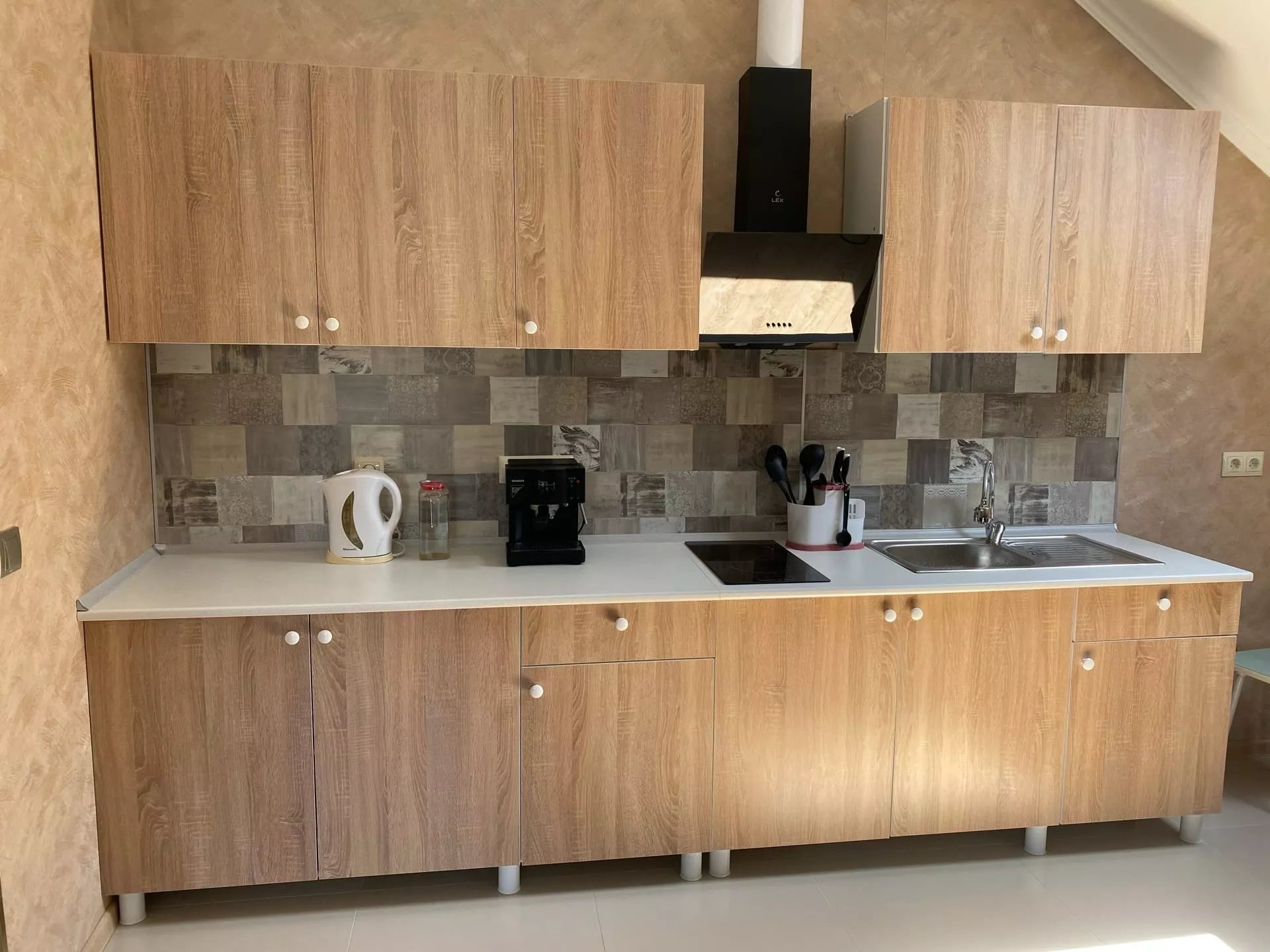 . Дом под ключ Частный дом Апартаменты на Островского. Анапа