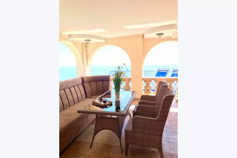 . Отель "Прибой 2". Лазаревское . Отель "Прибой 2". Лазаревское