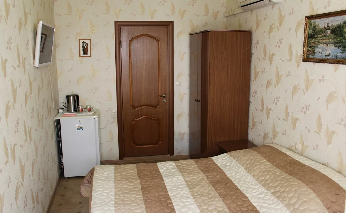 2-х местный номер Стандарт. Гостевой дом "До Встречи". Адлер