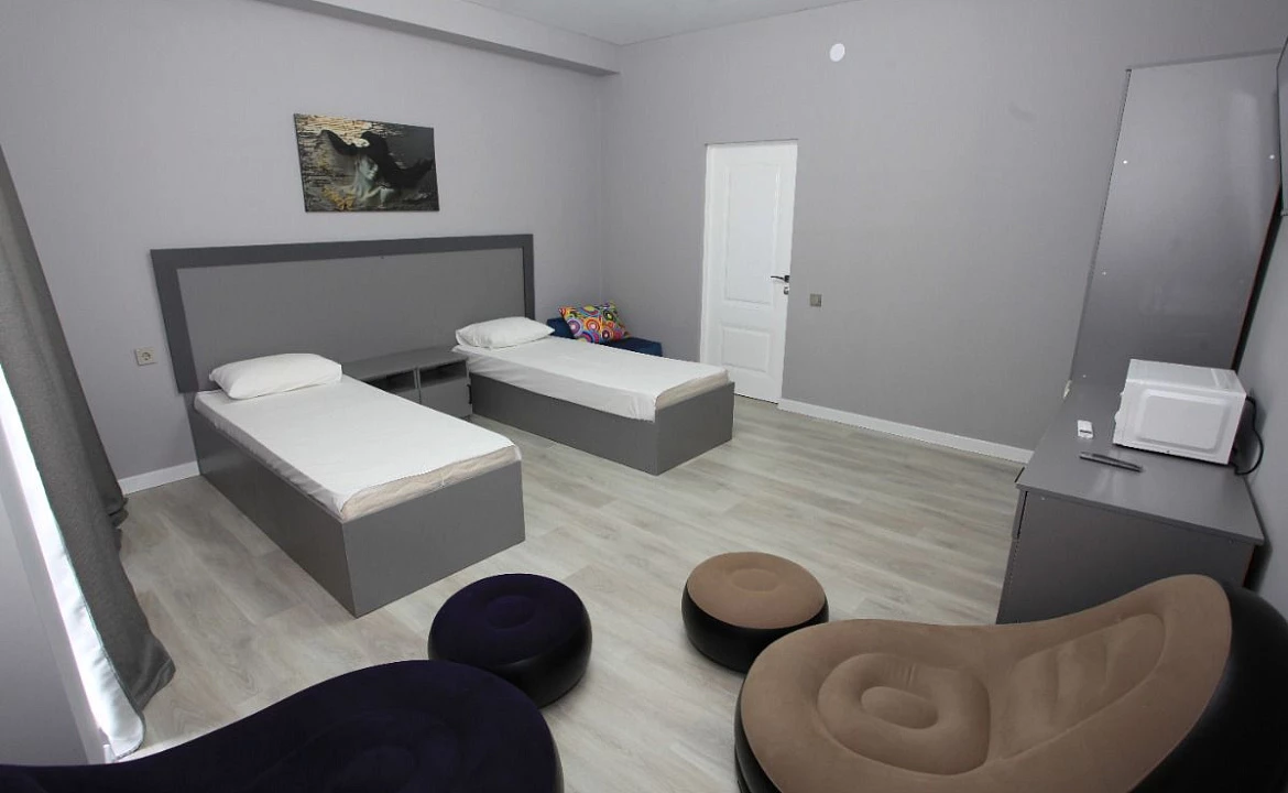 Номер Стандарт 2 местный. Гостевой дом "Седьмое небо". Сухум