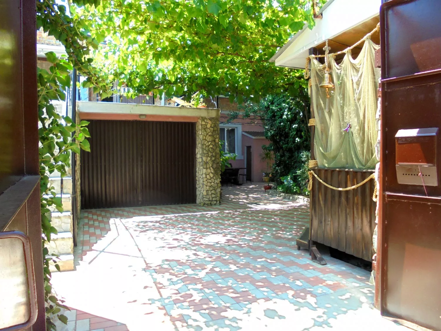 . Дом под ключ Четырехкомнатный двухэтажный дом.. Феодосия