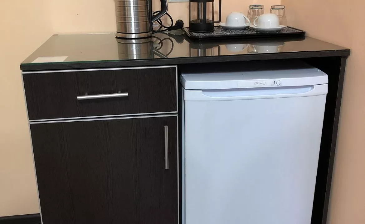 4х Местный. Отель Коста Браво. Евпатория