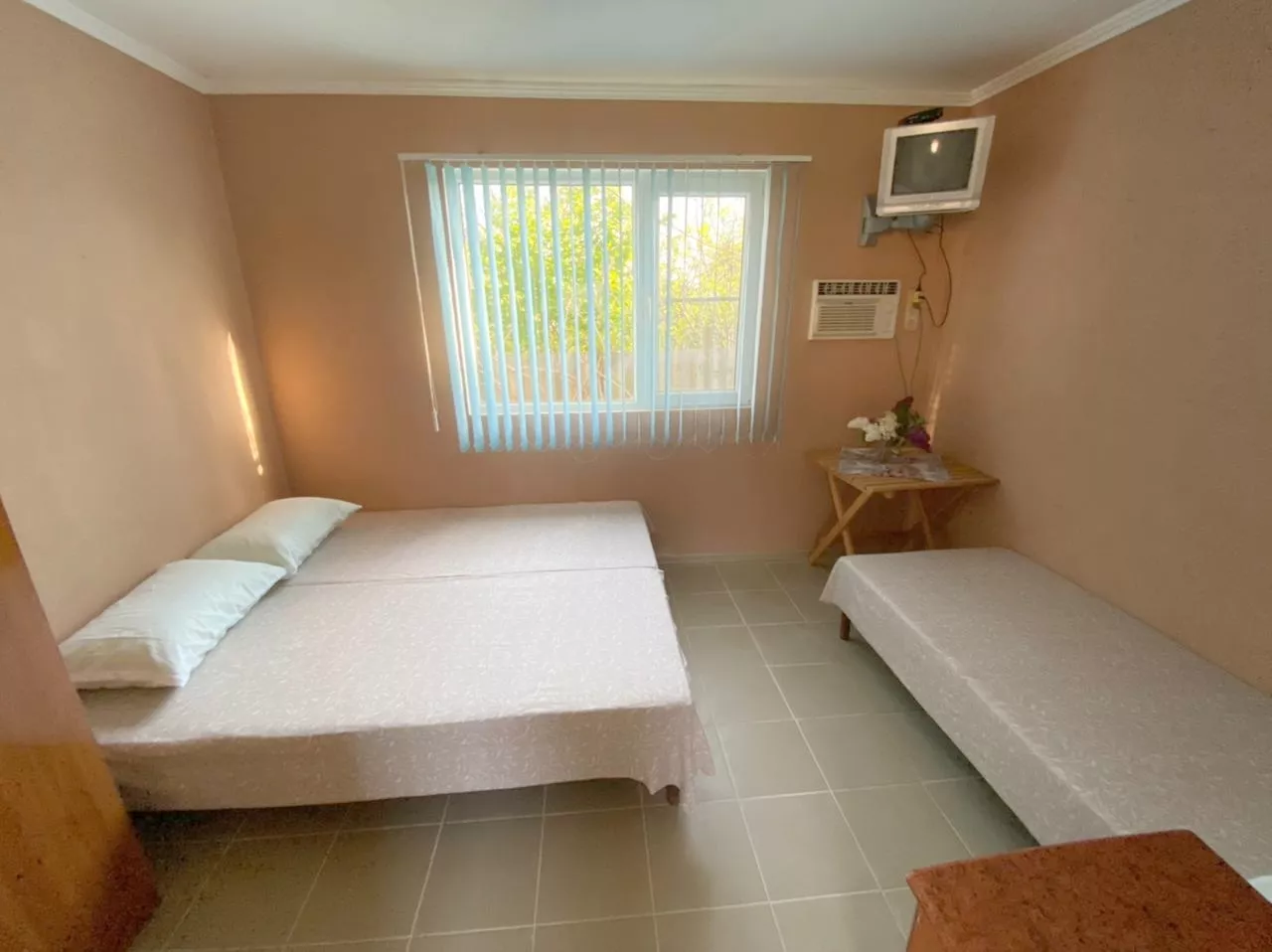 . Гостевой дом Ласточкино гнездо. Голубицкая