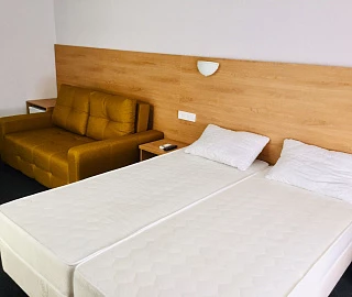 Улучшенный четырехместный номер . Отель "Family Club".  Улучшенный четырехместный номер . Отель "Family Club".