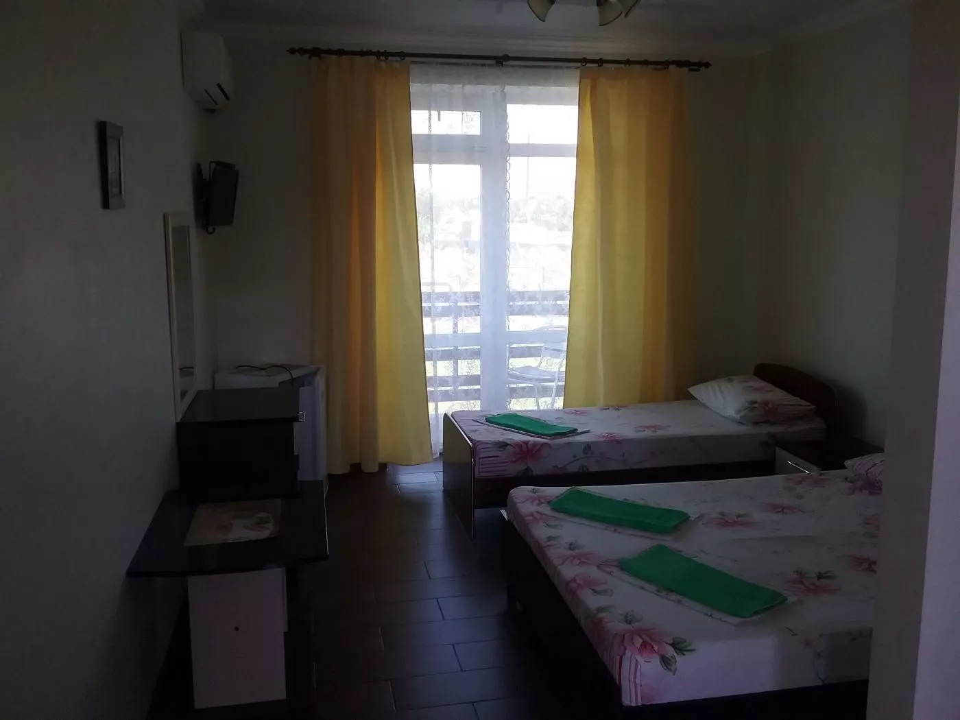 . Гостевой дом "Холидей". Кучугуры