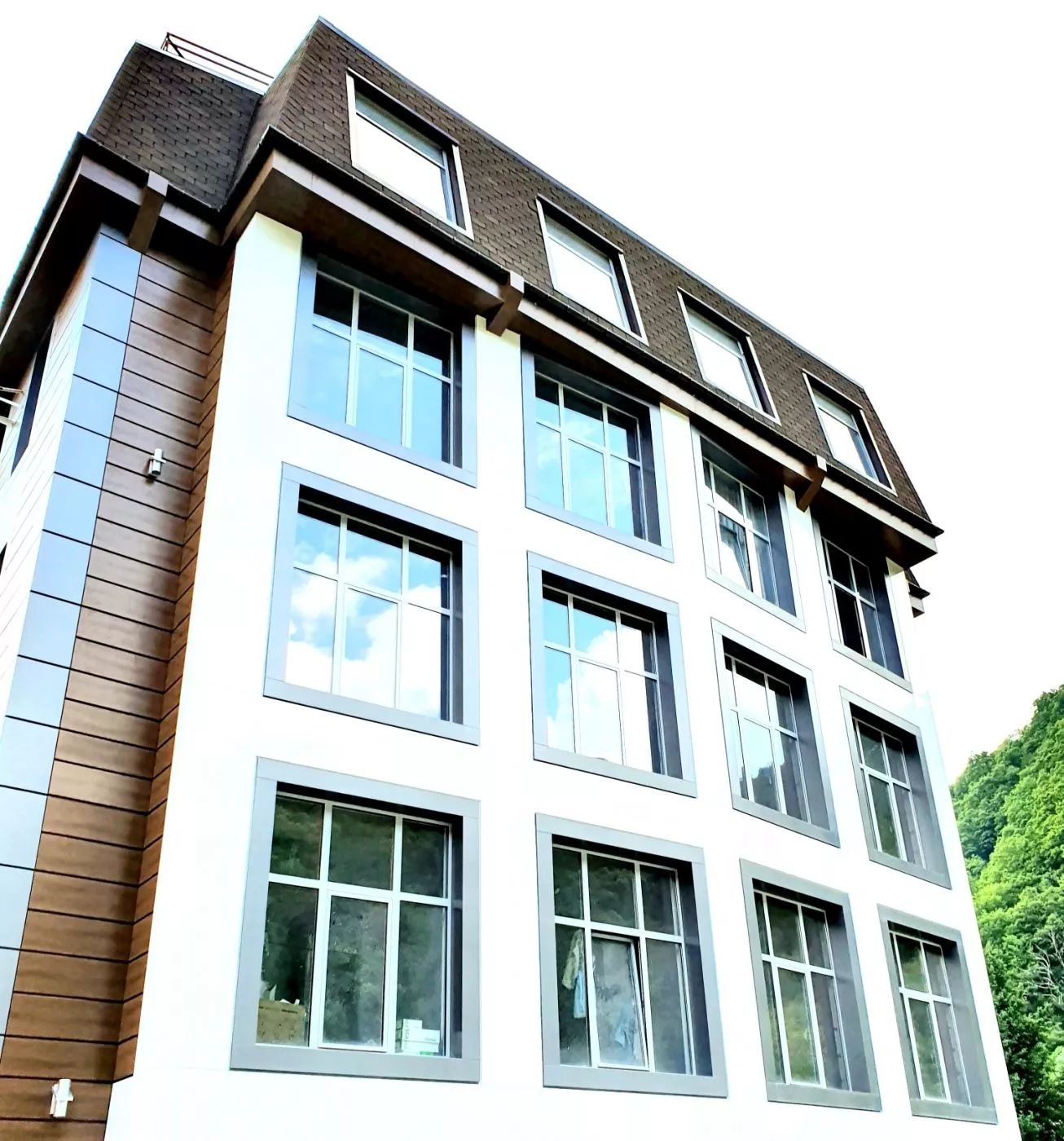 . Квартира в многоквартирном доме Квартира на Березовой. Красная Поляна