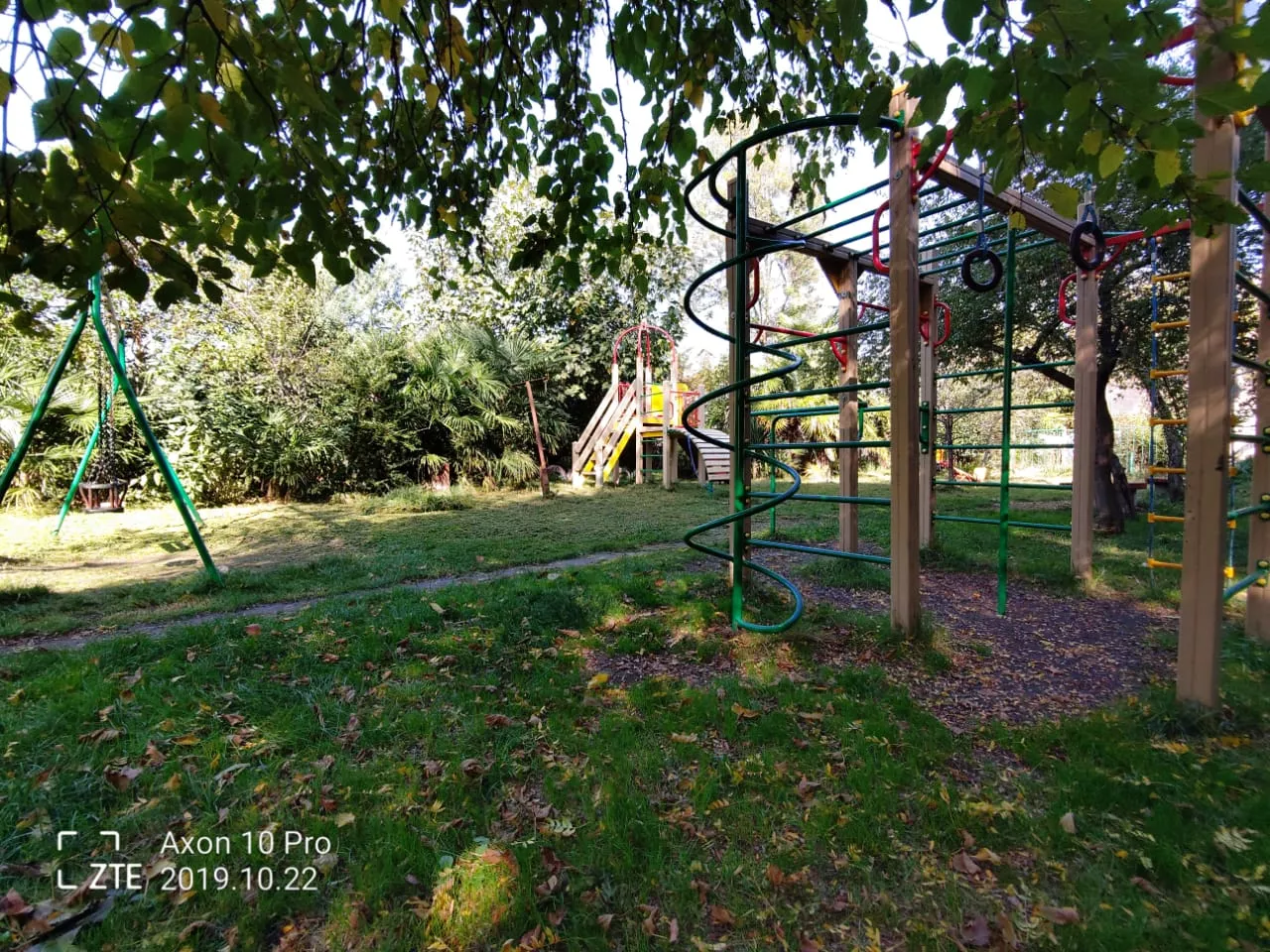 . Эллинг Кипарис . Лоо