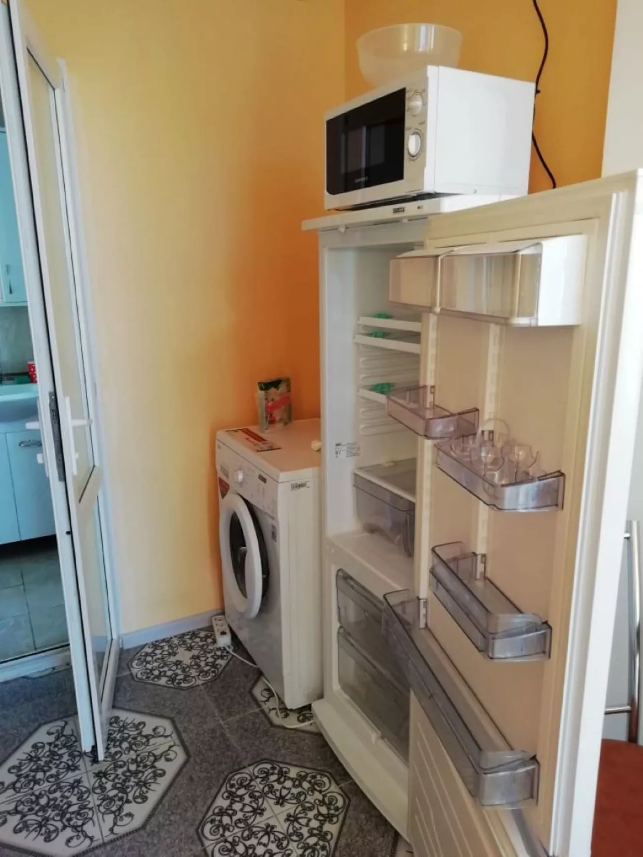 . Гостевой дом на Маратовской. Гаспра