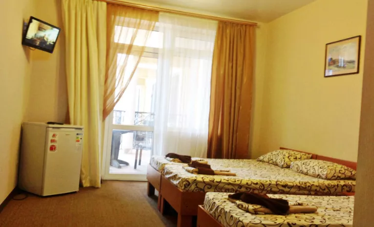 Двух Комнатный. Семейный гостевой дом Лимпопо. Саки