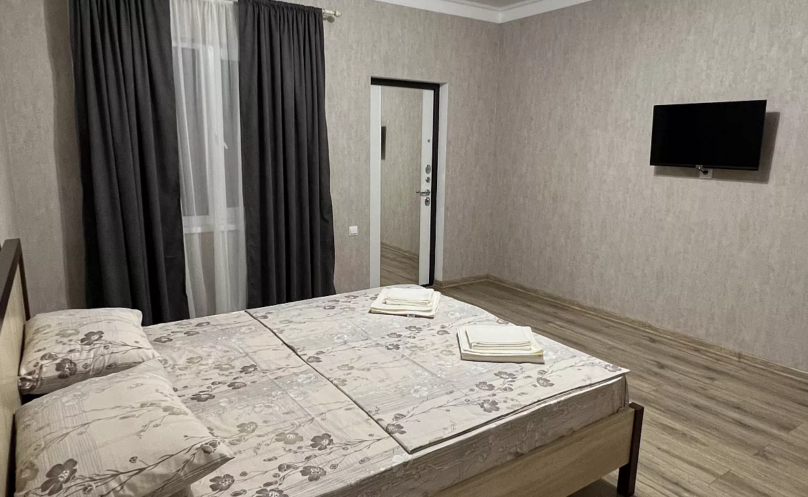 2х местный номер . Гостевой дом Камита . Сухум