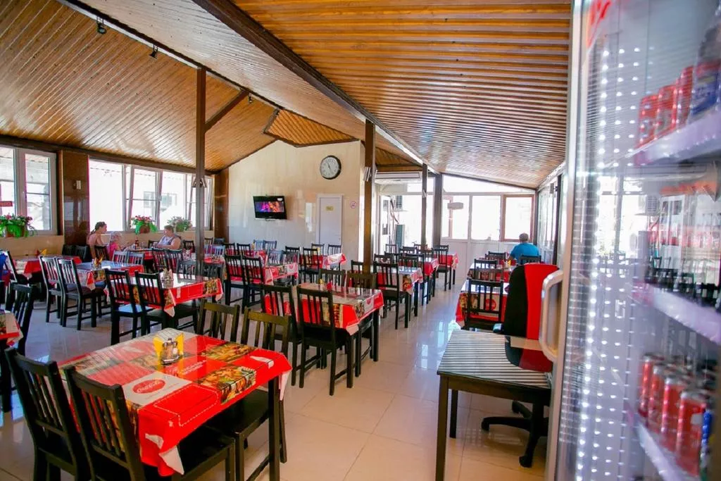 . Гостиница "Венера 4". Витязево