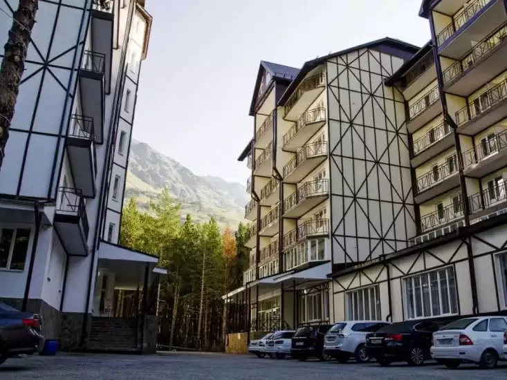 . Отель «Снежный барс». Эльбрус - гостиницы