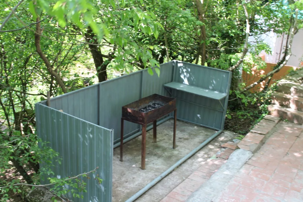 . База отдыха Усадьба в лесу. Архипо-Осиповка