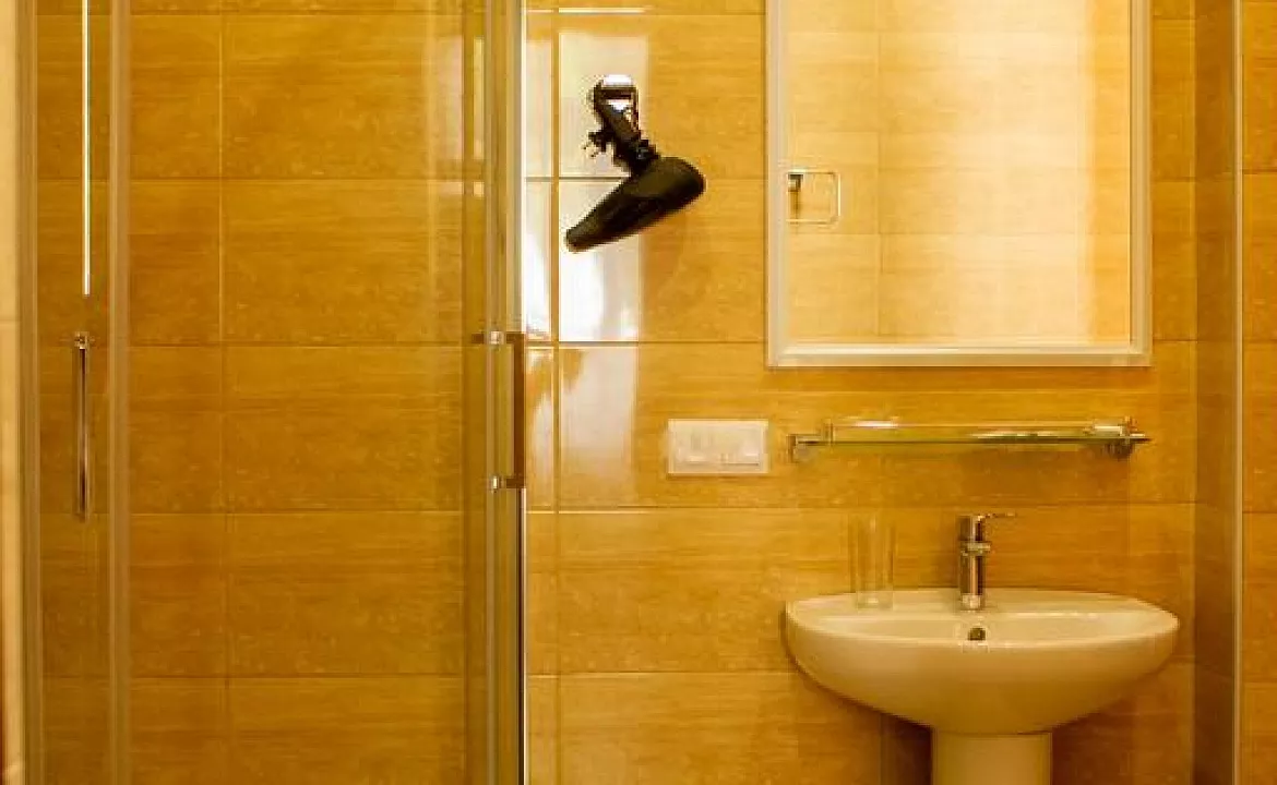 Улучшенный двухместный без балкона. Отель «Абаата». Гагра