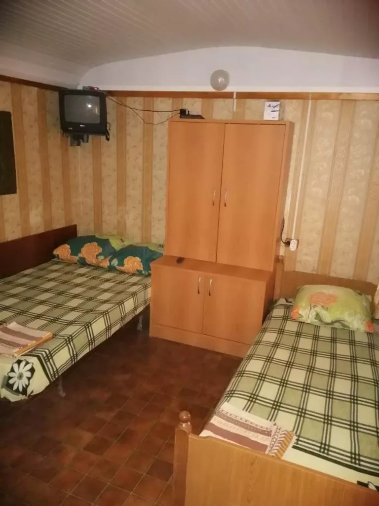 . База отдыха ПЛАТАН. Голубицкая . База отдыха ПЛАТАН. Голубицкая