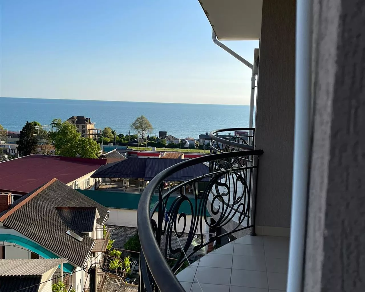 . Отель LooBeach SeaView. Лоо