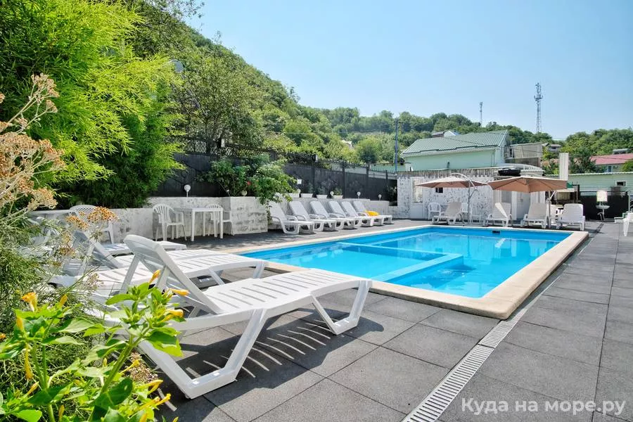 . Гостевой дом «Век», «Атланта». Ольгинка